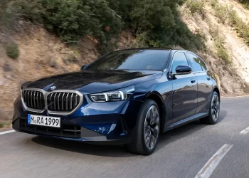 أهم مواصفات سيارة بي إم دبليو 520 موديل 2025 الجديدة في مصر