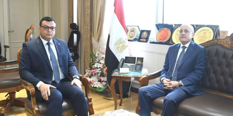 وزير الإسكان يستقبل محافظ الأقصر لمتابعة مشروعات مبادرة “حياة كريمة” بالمحافظة