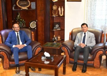 وزير الشباب والرياضة ورئيس البورصة المصرية يشهدان انطلاقة جديدة لدمج الشباب في المنظومة الاقتصادية