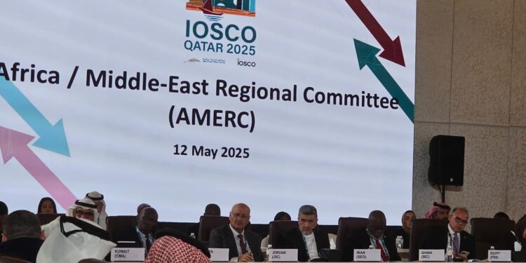 رئيس الرقابة المالية يشارك في اجتماع اللجنة الإقليمية للشرق الأوسط وشمال أفريقيا (AMERC) ضمن المؤتمر السنوي للأيوسكو بالدوحة