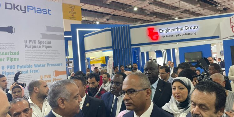 نائب وزير الإسكان يفتتح معرض وتريكس التاسع لمعالجة وتنقية المياه اليوم وسط إقبال كبير من العارضين و الزوار