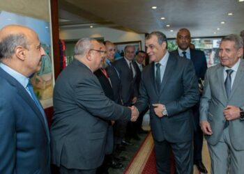 وزير الإنتاج الحربي يتفقد سير العمل بشركة المشروعات والاستشارات الهندسية