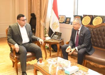 وزير الاسكان ومحافظ جنوب سيناء يتابعان المشروعات المشتركة بالمحافظة