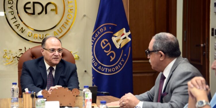 رئيس هيئة الدواء المصرية رئيس هيئة الدواء المصرية