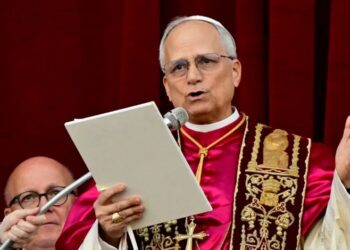 روبرت فرنسيس بريفوست.. من هو بابا الفاتيكان الجديد؟