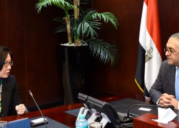 هيئتا الاستثمار في مصر وهونج كونج تبحثان مستقبل مناطق المال والأعمال في مصر