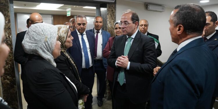 وزير المالية.. استمروا فى تعزيز الحالة الإيجابية بين مجتمع الأعمال بالتطبيق الجيد لجوهر التسهيلات الضريبية