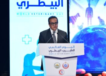 نائب رئيس الوزراء: الأطباء البيطريون يسهمون في حماية صحة الحيوانات