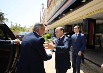 رئيس جهاز حماية المستهلك ومحافظ كفر الشيخ يبحثان آليات ضبط الأسواق وأسعار السلع بالمحافظة