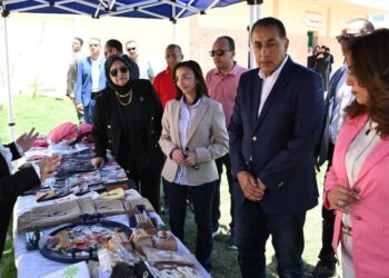 رئيس الوزراء يتفقد مشروع “كتابك” الثقافي بقرية زاوية صقر بمحافظة البحيرة
