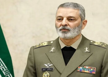 إيران تنفي اغتيال رئيس الأركان الجديد عبدالرحيم موسوي