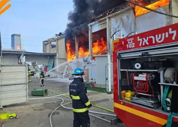 إيران تعلن استهداف مقر الموساد ومركز الاستخبارات العسكرية في تل أبيب