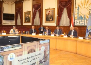 وزير الثقافة يلتقي محافظ القاهرة لبحث التعاون في استعادة مكانة العاصمة الثقافية