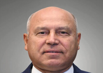 وزير الصناعة والنقل يلتقي المستثمرين الصناعيين بمنطقة أبو رواش الصناعية بحضور محافظ الجيزة غداً