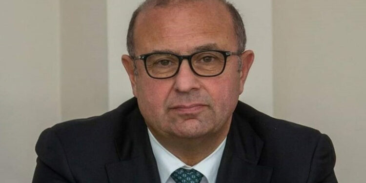 سعده: تشكيل لجنة الأزمات خطوة استباقية لحماية الاقتصاد من صدمات الصراع الإقليمي