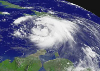 جوجل تطلق نموذج ذكاء اصطناعي جديد للتنبؤ بالعواصف والأعاصير