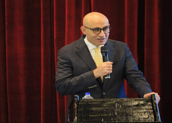 وزير التعليم: توفير وجبات ساخنة للطلاب تحوى كفتة ولحمة بالمناطق الأكثر فقرا