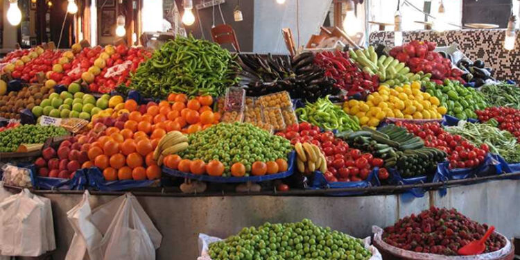 أسعار الخضار والفاكهة اليوم السبت