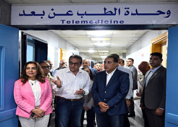 رئيس الوزراء يتفقد مستشفى وادي النطرون التخصصي