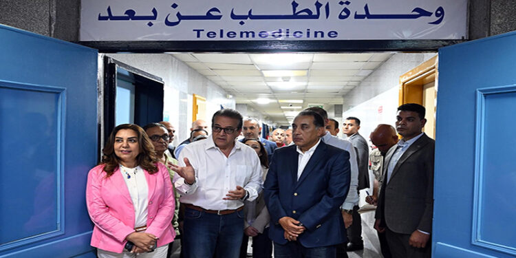 رئيس الوزراء يتفقد مستشفى وادي النطرون التخصصي