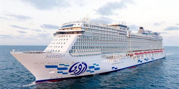 ميناء السخنة يستقبل السفينة السياحية AROYA وعلى متنها 2300 سائح من جنسيات مختلفة