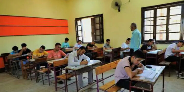 وزارة التربية والتعليم تنهي استعداداتها لانطلاق امتحانات الثانوية العامة ٢٠٢٤ / ٢٠٢٥ غدًا