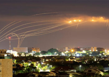 موجة ثانية من الصواريخ الإيرانية تستهدف تل أبيب