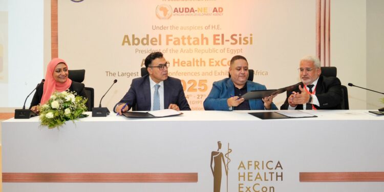 نادي صيادلة مصر يوقع بروتوكول تعاون ثلاثي للنهوض بمهنة الصيدلة عربيا وأفريقيا