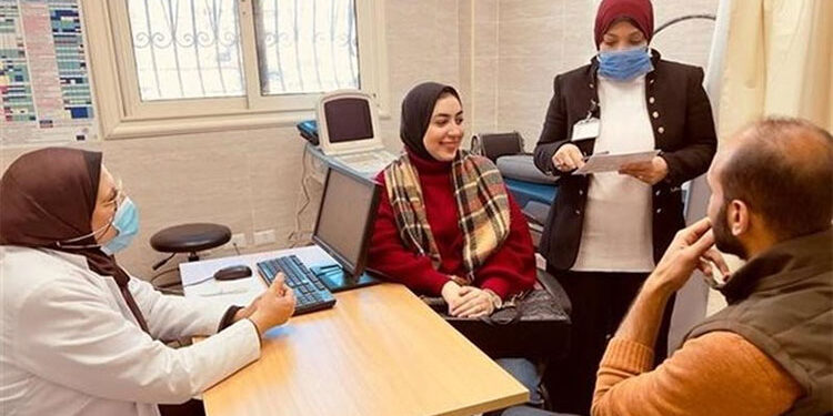 الصحة: فحص 3 ملايين و600 ألف شاب وفتاة ضمن مبادرة «فحص المقبلين على الزواج»
