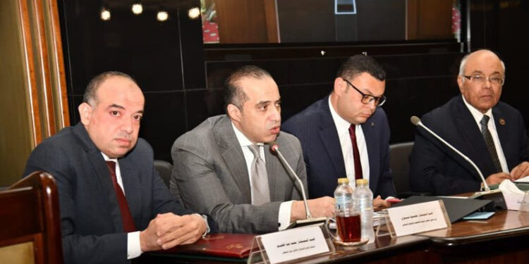 اللجنة المشتركة للحكومة والبرلمان توافق على تعديل أحكام قانون الإيجار القديم