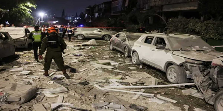 مقتـ.ل 3 أشخاص وإصابة العشرات في الهجوم الإيراني على إسرائيل