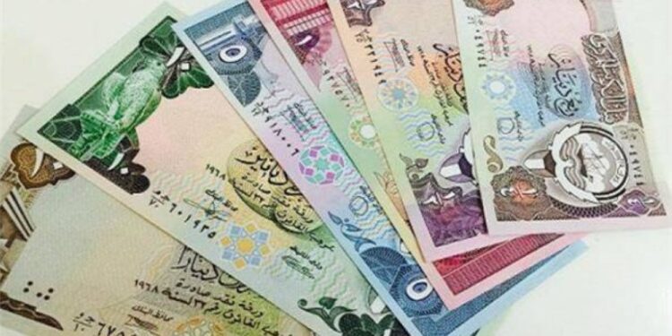 سعر الدينار الكويتي في بنك مصر والبنك الأهلي اليوم الثلاثاء 3 يونيو 2025