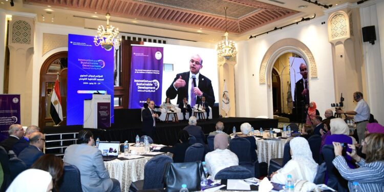 رئيس هيئة الرقابة المالية يشارك في المؤتمر الدولي السنوي لمعهد التخطيط القومي