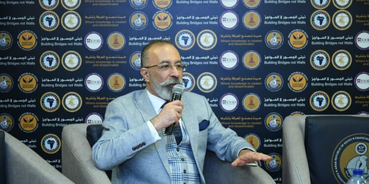 الرقابة المالية تستعرض تجربتها الرائدة في إطلاق أول سوق كربون طوعي مراقب ومنظم أمام وفد ليبي يضم جهات حكومية