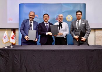 هواوي تعزّز إتاحة تعلّم الذكاء الاصطناعي مجانًا في مصر وتوقّع ثلاث مذكرات تفاهم مع جامعات الأزهر والمصرية الروسية و6 أكتوبر