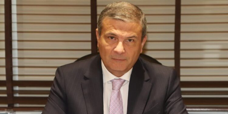 وزير الزراعة يوجه الأجهزة المعنية بالوزارة بالتدخل العاجل والسريع لمساعدة المزارعين المتضررين من الأمطار