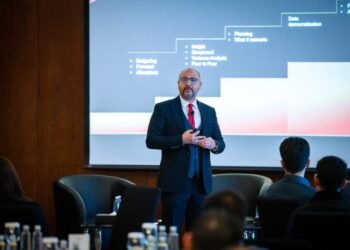 منصة ZAKAA من Diamond Group تُغير قواعد المالية بقرارات أسرع 10 مرات بفضل الذكاء الاصطناعي