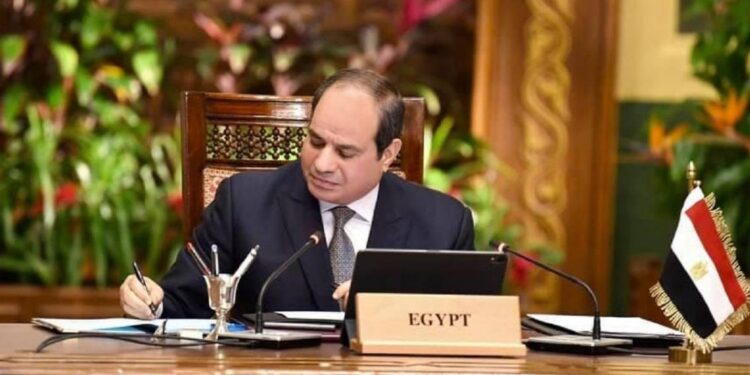 عاجل.. الرئيس السيسي يصدق على تعديلات قوانين مجلسي النواب والشيوخ وتقسيم الدوائر الانتخابية