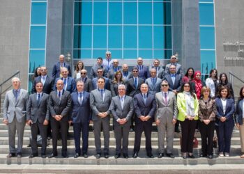 رئيس اقتصادية قناة السويس يلتقي 30 سفيرًا من رؤساء البعثات الدبلوماسية والقنصلية المصرية بالخارج