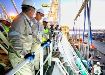 وزارة البترول والثروة المعدنية تواصل تعزيز البنية التحتية لتأمين إمدادات الغاز خلال الصيف