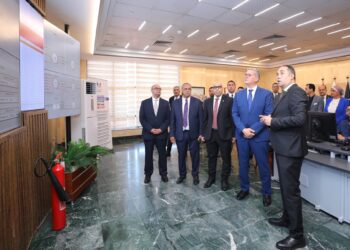 وزير البترول يتفقد مشروع منظومة “سكادا” لمراقبة تداول البوتاجاز بشركة بتروجاس