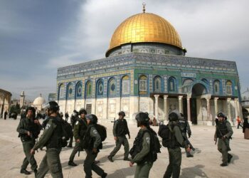 إمام وخطيب المسجد الأقصى: الاحتلال يحاول فرض سيادة باطلة على المسجد الأقصى المبارك