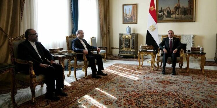 الرئيس السيسي يستقبل وزير الخارجية الإيراني