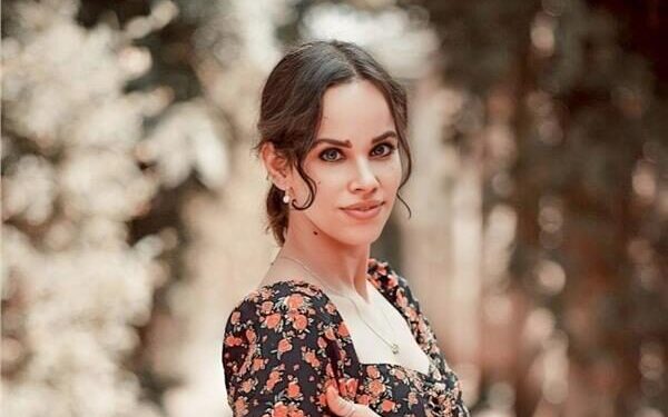 نور عمرو دياب لوالدها بعد جدل العرض الخاص لـ”فى عز الضهر”: بحبك