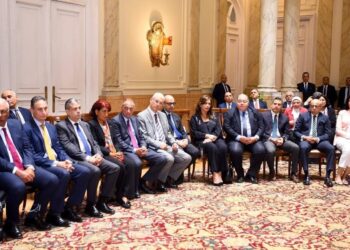 وزير الخارجية والهجرة يلتقي بالسفراء المنقولين للعمل بالسفارات والبعثات المصرية في الخارج