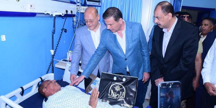 وزير الزراعة يقرر صرف 25 ألف جنيه للموظف المعتدى عليه خلال قرار إزالة