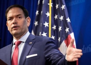 الخارجية الأمريكية: ندرس كل الخيارات المتاحة لإجلاء مواطنينا العالقين بإسرائيل