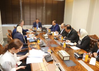 وزير الزراعة يبحث تعزيز التعاون مع البنك الدولي لدعم جهود التنمية الزراعية في مصر