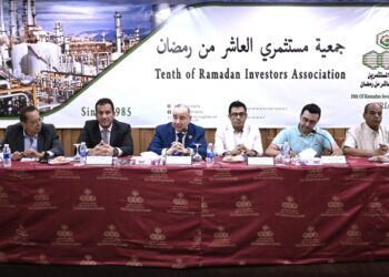 مدينة العاشر من رمضان تستقبل وفدًا من دول غرب أفريقيا للاطلاع على تجربة المناطق الصناعية