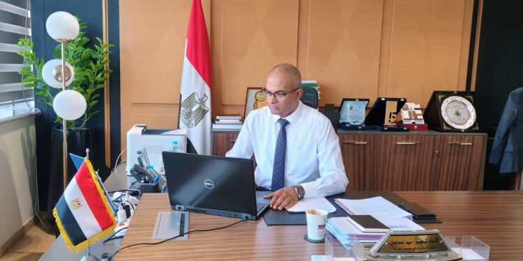 نائب وزير الإسكان يُتابع موقف مشروعات مياه الشرب والصرف الصحى بمحافظة المنيا